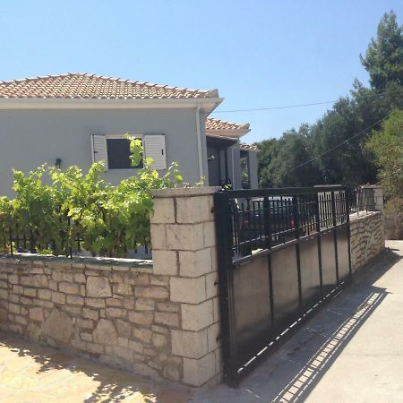 Villa Nadia Vounária Exteriör bild