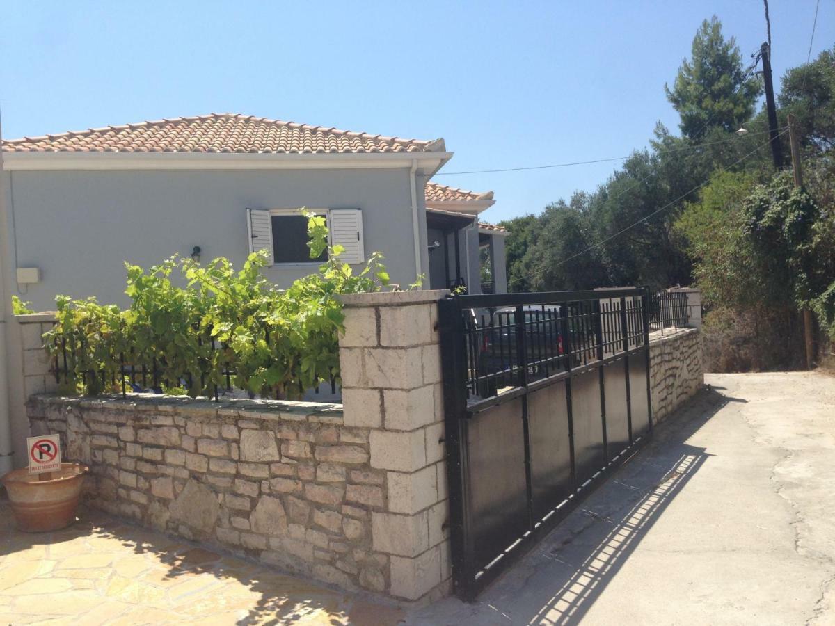 Villa Nadia Vounária Exteriör bild